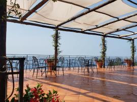 Villa Pino, holiday rental in Furore