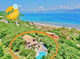 Beach Villa Thespina with private pool by DadoVillas, vakantiewoning aan het strand in Apraos