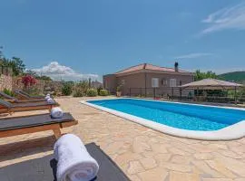 Nice Apartment In Sibenik With Outdoor Swimming Pool