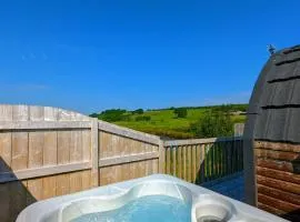 Pond View Pod 2 with Private Hot Tub - Fife - Loch Leven - Lomond Hills