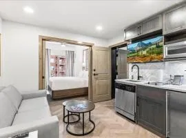 Ski in/out at Westgate, Remodeled Studio, Resort amenities, Multiple Pools, Spa, & Restaurant 4503B