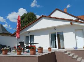 Gyuszika Vendégház, guesthouse kohteessa Balatonfůzfő