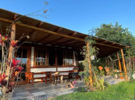 Casa de campo con piscina en Asia, villa en Asia