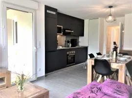 Superbe T3 au golf, parking privé, proche centre - FR-1-165A-178