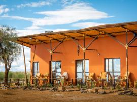 The Red House – hotel w mieście Amboseli