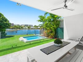 Blue Lagoon Villas, pet-friendly hotel in Trinity Beach