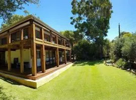 Eagle Bay Holiday Home very close to beach