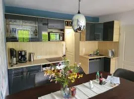 Top ausgestattetes drei Zimmer Apartment mit großer Sonnenterrasse