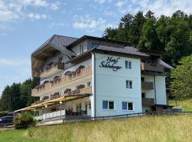 Hotel Schönberger, hotel in Nussdorf am Attersee