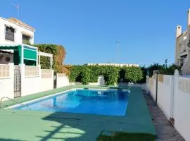 Casa familiar en la playa con piscina