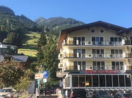 Hotel Herzblut - Joker card included in summer, hotell i Saalbach Hinterglemm