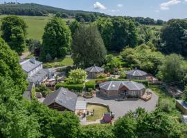 The Old Rectory Donard, area glamping di Dún Ard