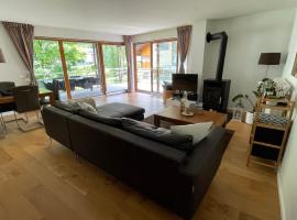 Unterterzen에 위치한 가족 호텔 Wunderschöne Wohnung am See mit Sauna & Whirlpool