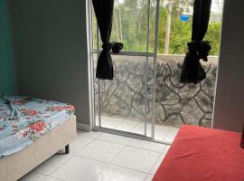 Kitnet mobiliado em bonito, cheap hotel in Bonito