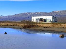 Austurey - Lakefront Villa, sumarbústaður á Laugarvatni