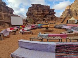 Aladdin Camp, luxe tent in Wadi Rum