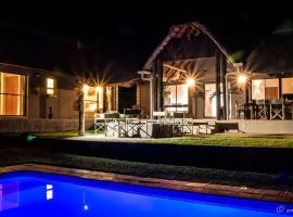 Lindanda Luxury Lodge, hotel v destinaci Hoedspruit