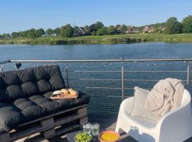 Viesnīca Hausboot der Friesländer im Wangermeer pilsētā Vangerlande