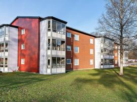 Rum för övernattning, apartamento en Trollhättan