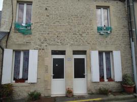 Maison en Pierre, hôtel à Port-en-Bessin-Huppain