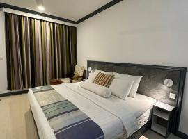 Tropical Tree, Hotel in Fehendhoo