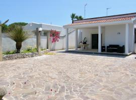 La quiete di una villetta a 7 minuti a piedi dal mare, cottage in Torre dell'Orso