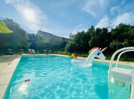 La Perle des Cévennes, hotel in Gagnières