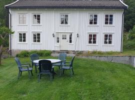 Gårdshuset Håverstad, vila u gradu 'Iveland'