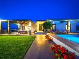 Mythic Olive One floor villa-Amazing View-Heated Poll