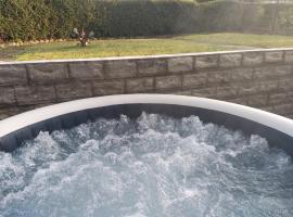 La Villa Sokriss, hotel em Lanvallay