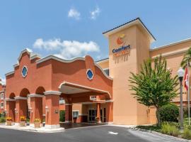Comfort Suites Lady Lake - The Villages, hotel v destinaci The Villages