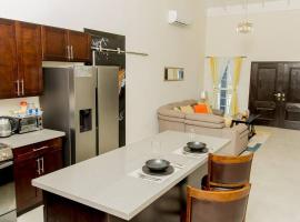 Modern & Spacious 2-BDRM/ Gated/Near Ocho Rios, vacation rental in Boscobel