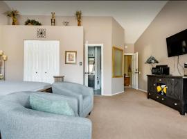 A Colorado Room With a View - King, hotel near Cheyenne Mountain Zoo, Colorado Springs