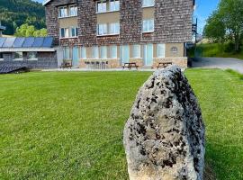 Les Chamois, hotel v destinaci Lajoux