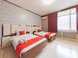 RedDoorz Syariah at Hotel Budi Family