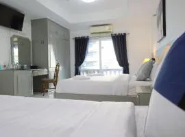 Aloft Hotel and Hostel Pattaya