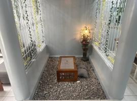 Lanang Bungalow by The Townes, hotell i Davao stad
