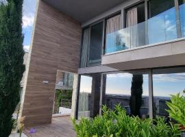 Private Villa at Olea Luxury Resort, puhkemaja sihtkohas Dhërmi