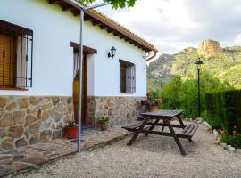 Casa Rocío, alojamento para férias em Castril