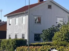 Ellös Holiday apartment