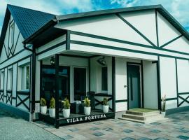 Villa Fortuna, ξενοδοχείο με υδρομασάζ σε Ludza