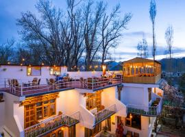 Rainbow Hostelier, hostel in Leh