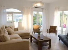 Eva's house