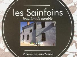 Les Sainfoins, Idéal voyageurs Pro, cheap hotel in Villeneuve-sur-Yonne