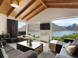 The Alpine - Queenstown Holiday Home