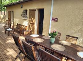 Maison conviviale, holiday home in Nadaillac