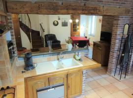 Le haut clocher, hotel in Fumay