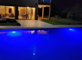 Dar HAKIM piscine privée, cottage in Marrakesh