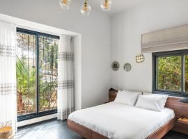 Carmel Suites by Olala Homes, rumah tamu di Haifa