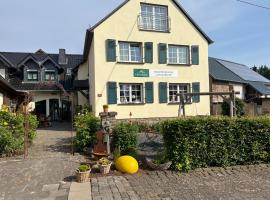 Ferienwohnung Zur Scheune, hotel in Lind